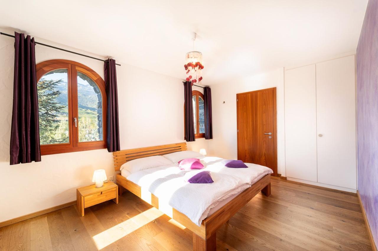 Castel De Daval Bed & Breakfast Sierre Dış mekan fotoğraf