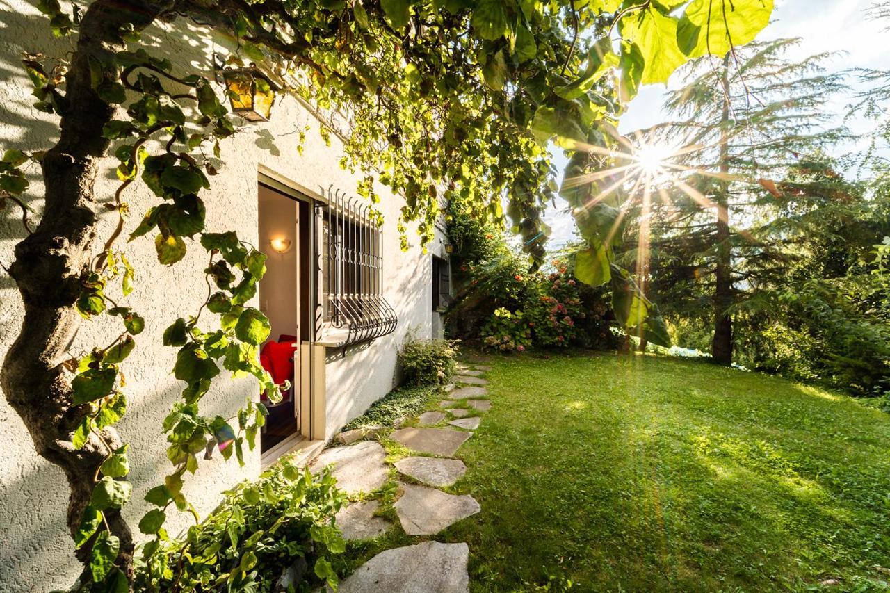 Castel De Daval Bed & Breakfast Sierre Dış mekan fotoğraf