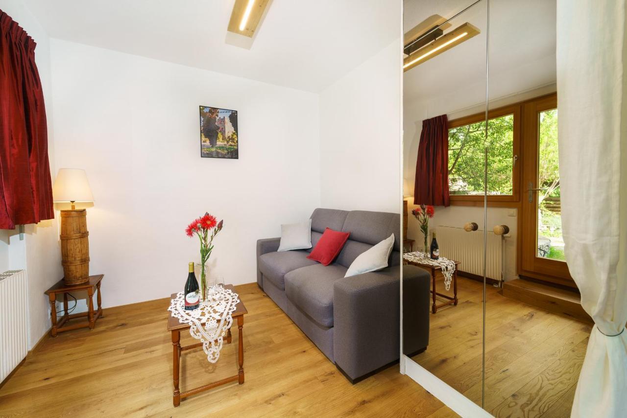Castel De Daval Bed & Breakfast Sierre Dış mekan fotoğraf