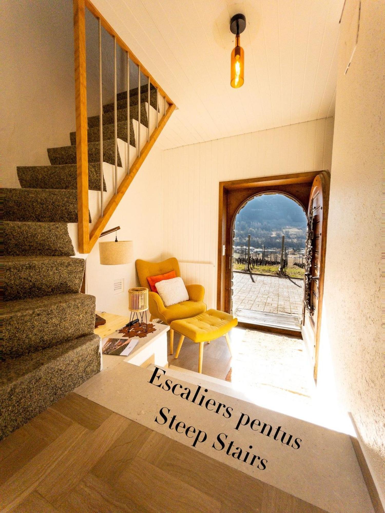 Castel De Daval Bed & Breakfast Sierre Dış mekan fotoğraf